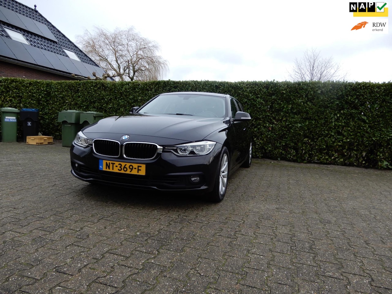 BMW 3-serie Touring - 318i High Executive 318i High Executive - AutoWereld.nl