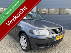 Volkswagen Polo - 1.4-16V Trendline Uitvoering