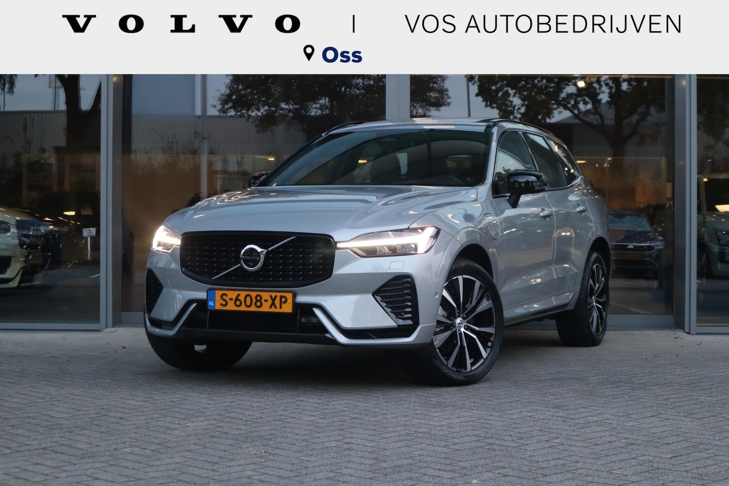 Volvo XC60 - 2.0 T6 Plug-in hybrid AWD Ultimate Dark - AutoWereld.nl