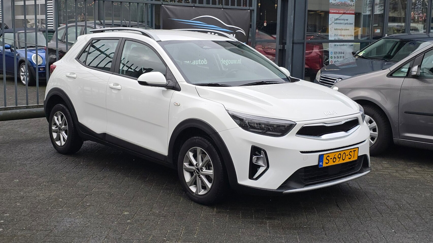 Kia Stonic - 1.0 T-GDi MHEV DynamicLine 1.0 T-GDi MHEV DynamicLine - AutoWereld.nl