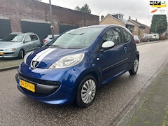 Peugeot 107 - 1.0-12V XS