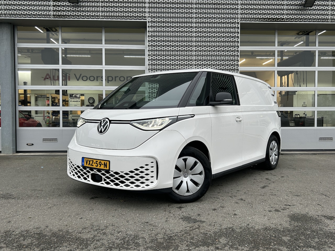 Volkswagen ID. Buzz Cargo - | Trekhaak | Stoelverwarming | Bijrijderstoel | Side assist - AutoWereld.nl