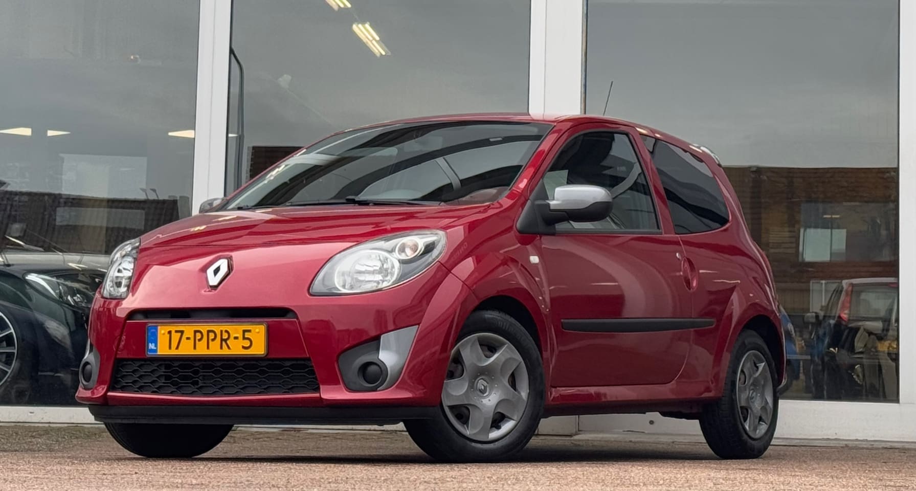 Renault Twingo - 1.2-16V Collection 2e Eigenaar Getint Glas Mooi! - AutoWereld.nl