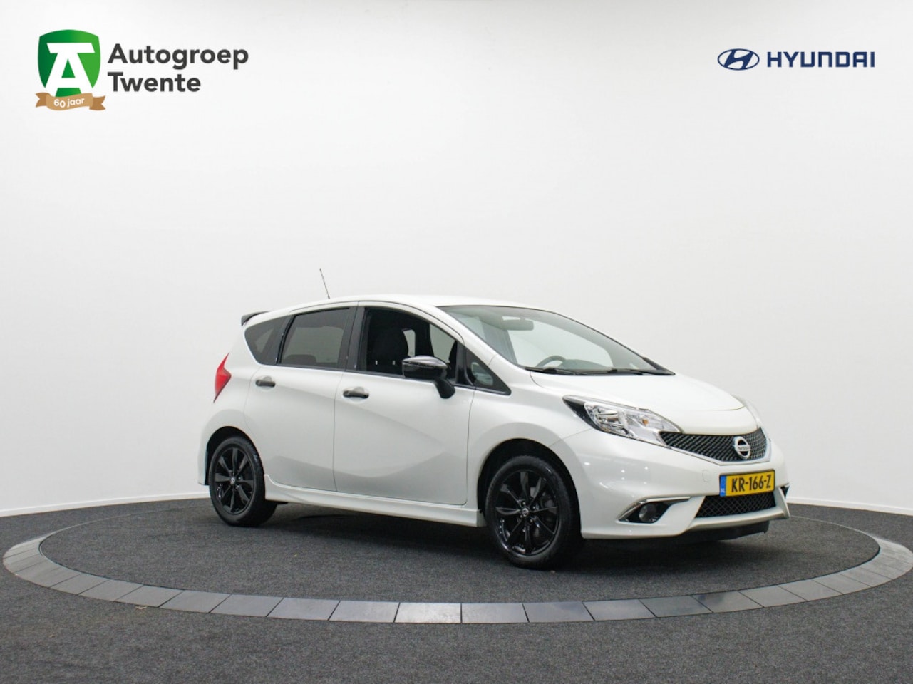 Nissan Note - 1.2 Black Edition | Trekhaak | Navigatie - AutoWereld.nl