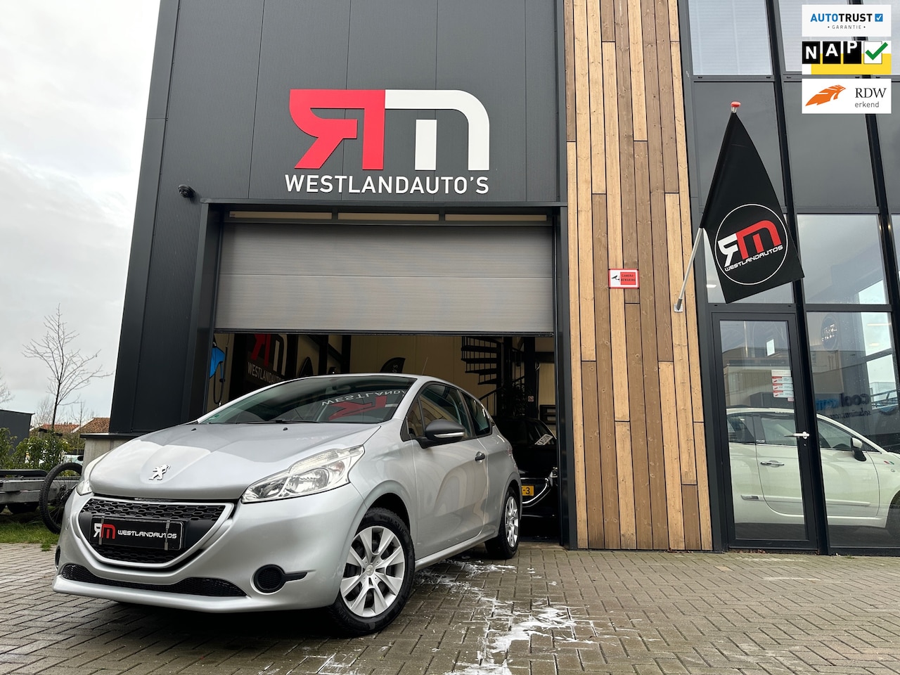 Peugeot 208 - 1.0 VTi Access /airco/multimedia/dealer onderhouden/2 sleutels/plaatje - AutoWereld.nl