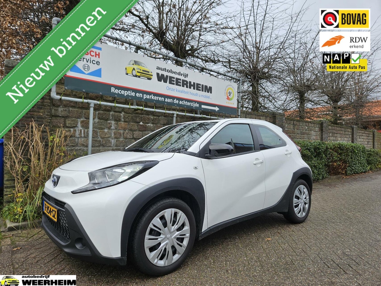 Toyota Aygo X - 1.0 VVT-i MT play 1.0 VVT-i MT Play - AutoWereld.nl