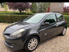 Renault Clio - 1.4-16V Dynamique Luxe