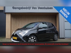 Toyota Aygo - 1.0 72pk VVT-i x-play 5-Drs A-Camera App-Connect 15inch LM Airco Cruise Control *NL auto*