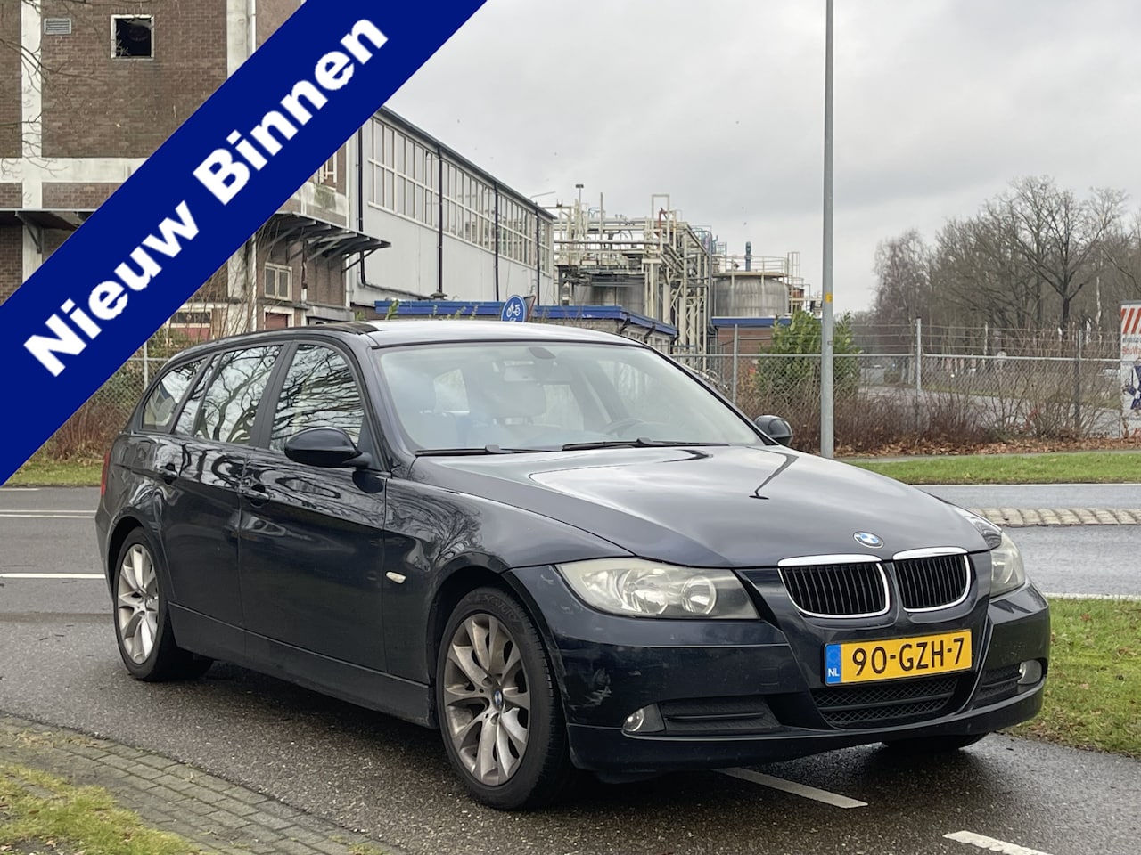 BMW 3-serie Touring - 318i Business Line | Lederen bekleding | NL & NAP | Navigatie | Trekhaak | Cruise Control - AutoWereld.nl