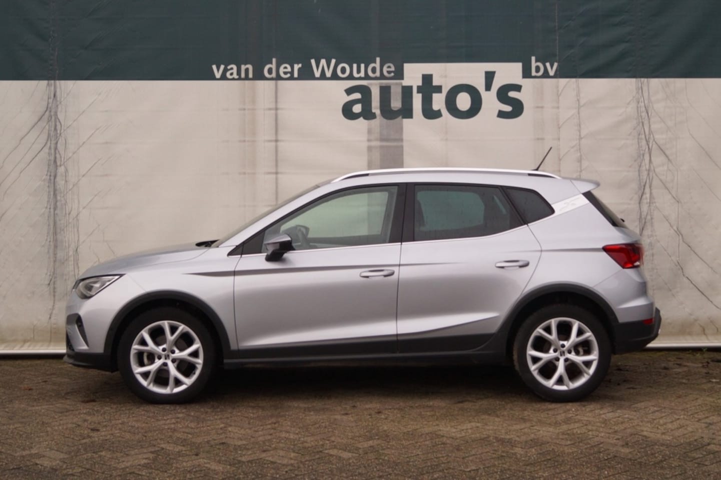 Seat Arona - 1.0 TSI 110PK DSG FR Business Connect -LED-ECC- - AutoWereld.nl