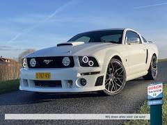 Ford Mustang - GT 4.6 V8 zeer netjes / uitlaatsysteem / Cruisecontrol / apple carplay / Roush 1