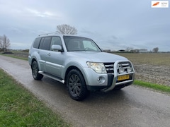 Mitsubishi Pajero - 3.2 DI-D Invite Panel Van