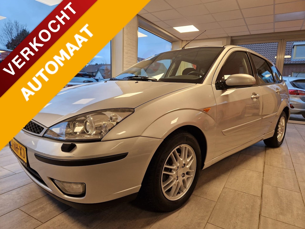 Ford Focus - 1.6 100Pk Ghia AUTOMAAT 5drs Uniek!! Dealeronderhouden - AutoWereld.nl