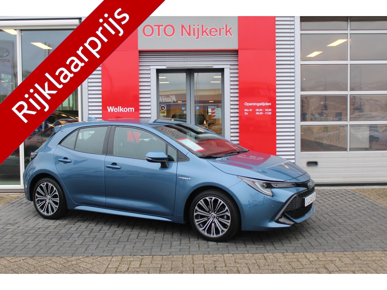 Toyota Corolla - 1.8 Hybrid Style met trekhaak - AutoWereld.nl