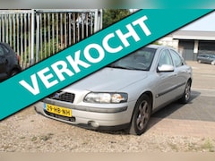 Volvo S60 - 2.4 T Geartronic