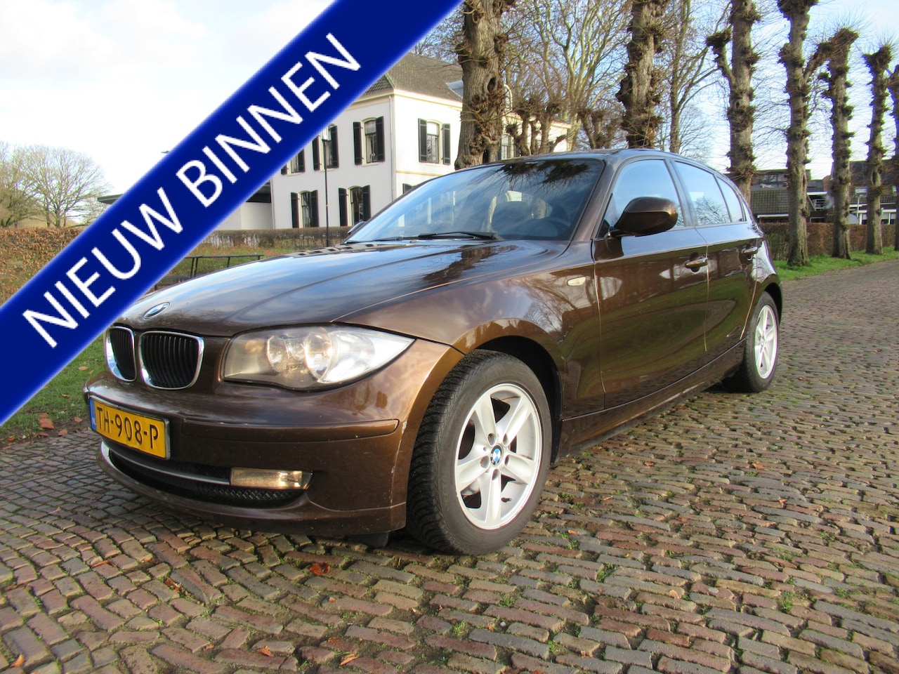 BMW 1-serie - 116i High Executive Airco Cruisecontrol Stoelverwarming 6 Bak Pdc 5 Drs Lm Velgen - AutoWereld.nl