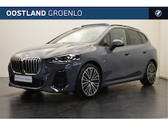 BMW 2-serie Active Tourer - 220i High Executive M Sport Automaat / Panoramadak / Trekhaak / M Adaptief onderstel / Spo