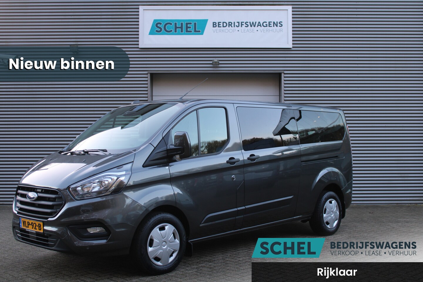 Ford Transit Custom - 320 2.0 TDCI L2H1 Trend 130pk - 2x Schuifdeur - Carplay - Camera - Glaslook - Trekhaak - D - AutoWereld.nl