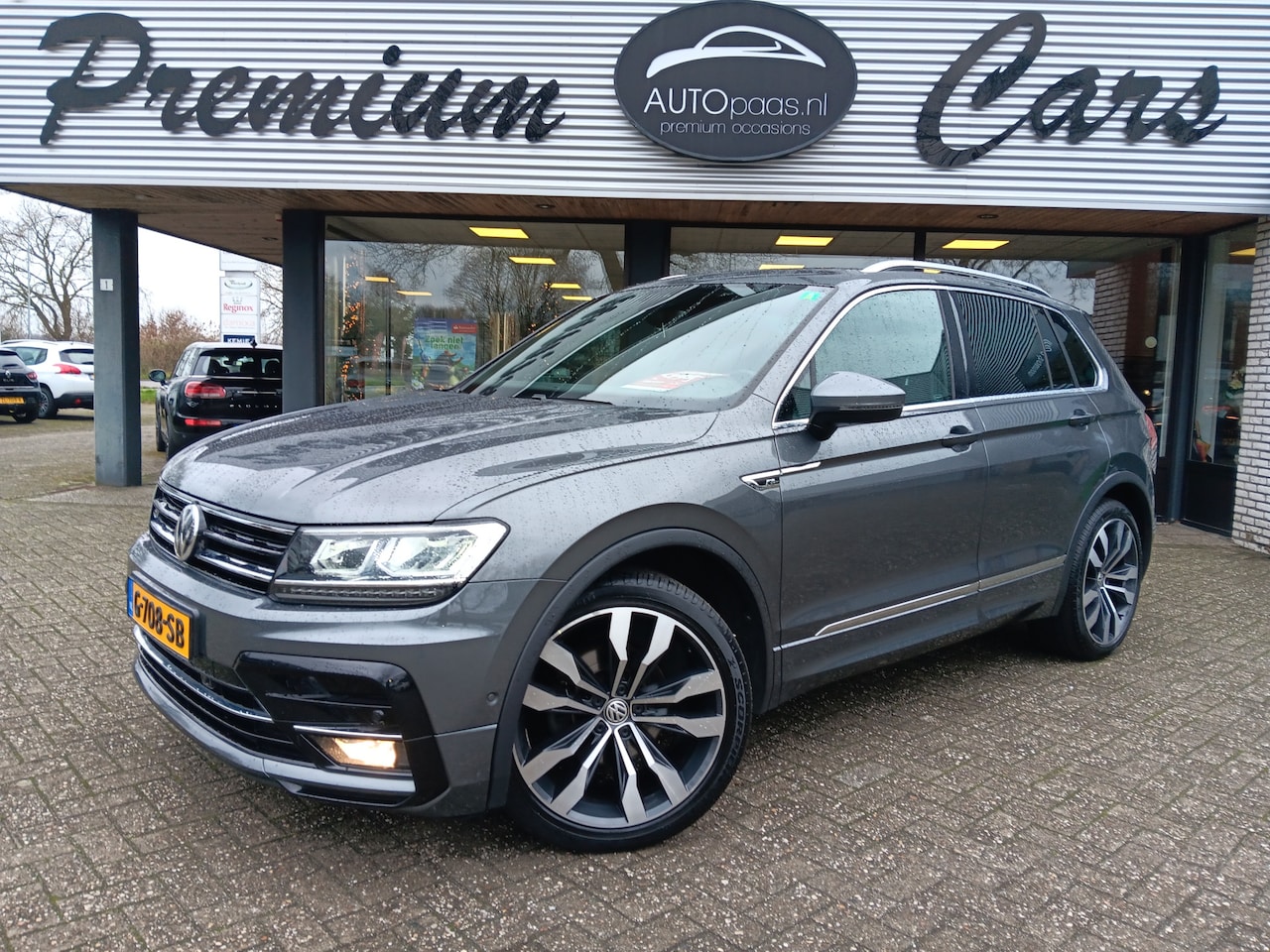 Volkswagen Tiguan - 1.5 TSI ACT Highline Business R-line|PANO|MASSAGE|ADAPT CR|TREKH|1STE EIG|NIEUWSTAAT - AutoWereld.nl