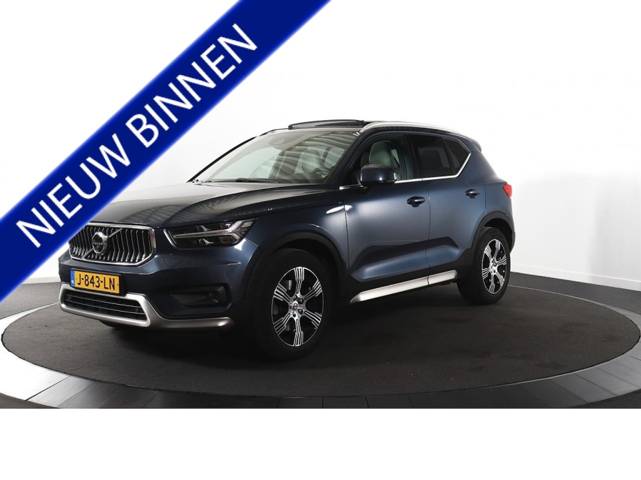 Volvo XC40 - 2.0 B5 250PK AWD Inscription,PANO,TREKH,ALLE OPTIES! € 66000.- nwprijs! Uniek - AutoWereld.nl