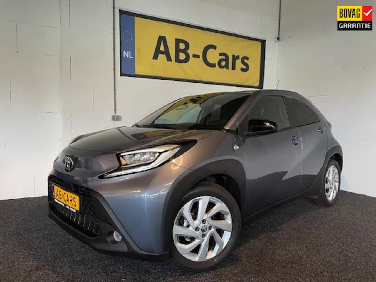 Toyota Aygo X - 1.0 VVT-i MT First met lichtmetalen velgen - AutoWereld.nl