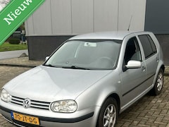 Volkswagen Golf - 1.4-16V