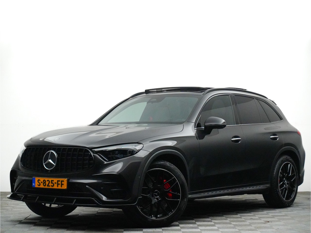 Mercedes-Benz GLC-klasse - Performance 228pk Hybrid 4MATIC AMG Line (carbon,panodak,360,matrix) - AutoWereld.nl