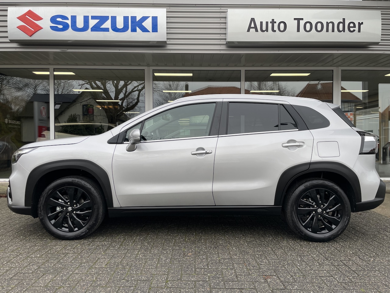 Suzuki S-Cross - 1.4 Boosterjet Select Smart Hybrid 1.4 Boosterjet Select Smart Hybrid - AutoWereld.nl