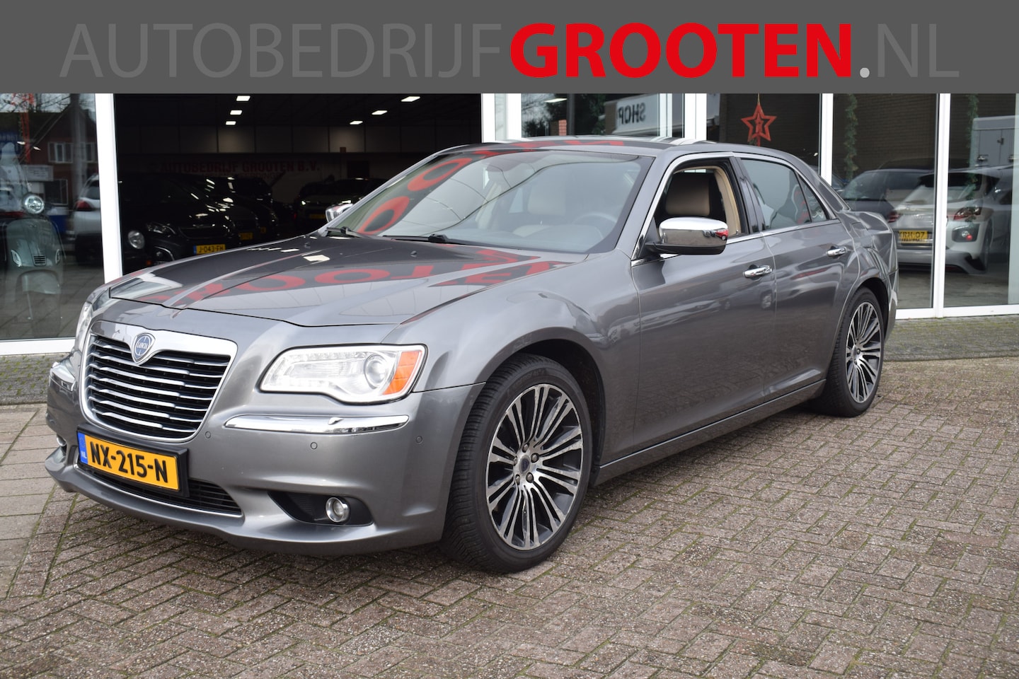 Lancia Thema - 3.0 Multijet Executive//NAVI//CAMERA//TREKHAAK!! - AutoWereld.nl