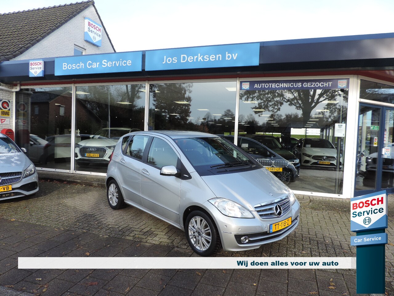 Mercedes-Benz A-klasse - 160 Elegance Automaat - Airco | Nav | PDC v+a | Stoelverw. - AutoWereld.nl