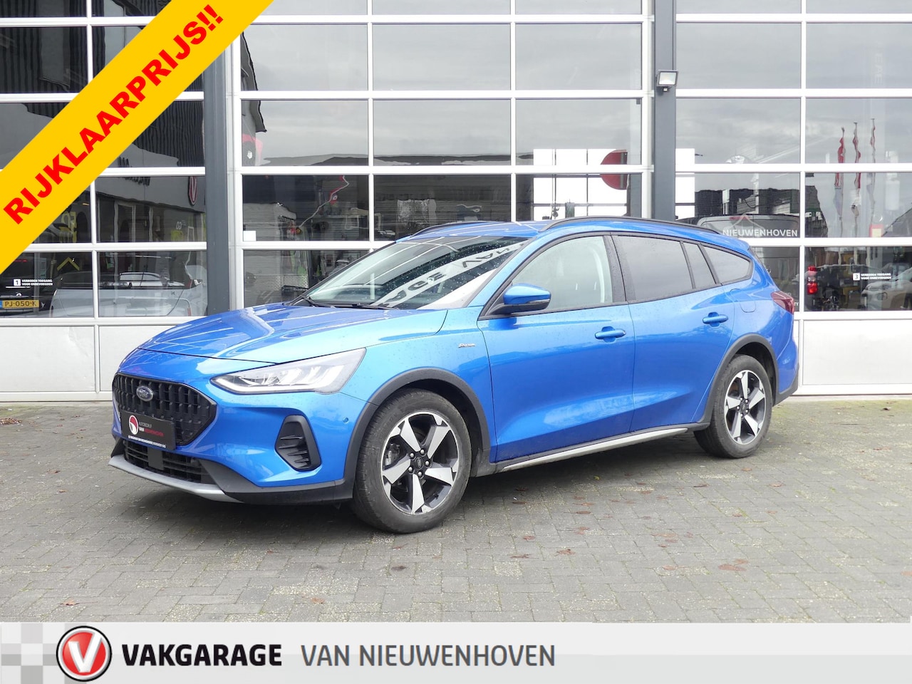 Ford Focus Wagon - Hybrid Active *8 jaar garantie - AutoWereld.nl