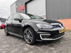 Volkswagen Golf - 1.4 TSI GTE Connected Series