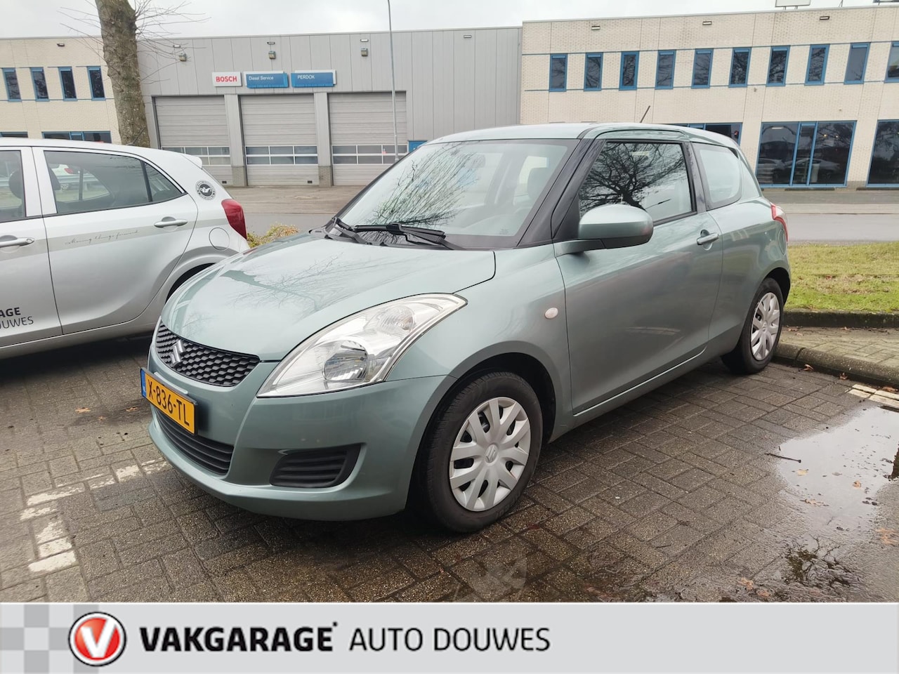 Suzuki Swift - 1.2 Base | Airco - AutoWereld.nl