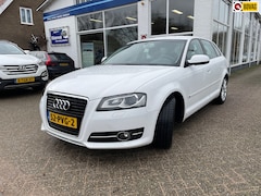 Audi A3 Sportback - 1.2 TFSI Attraction Nieuwe motor 70000km gelopen