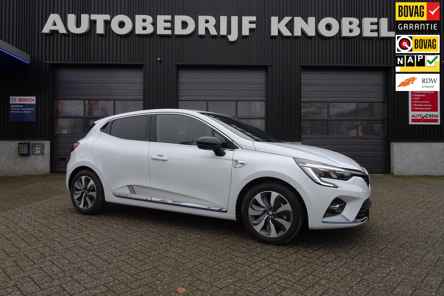 Renault Clio - 1.6 E-Tech Hybrid 140 Zen, NL AUTO, NAP, LED, CARPLAY, CAMERA, 1E EIG, DEALER OH - AutoWereld.nl