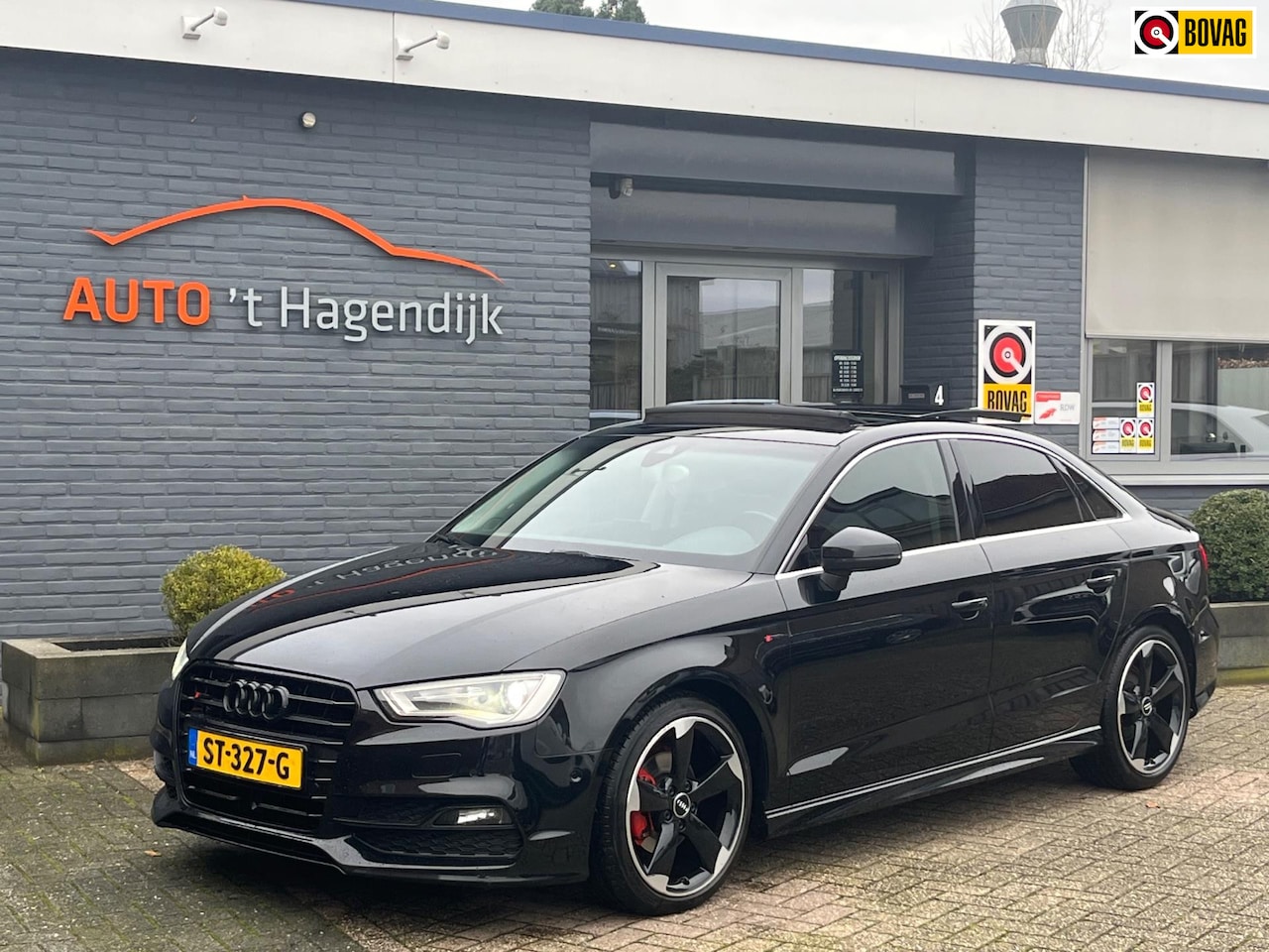 Audi A3 Limousine - 2.0 TDI AUT S-line pano B&O rotor xenon keyless - AutoWereld.nl