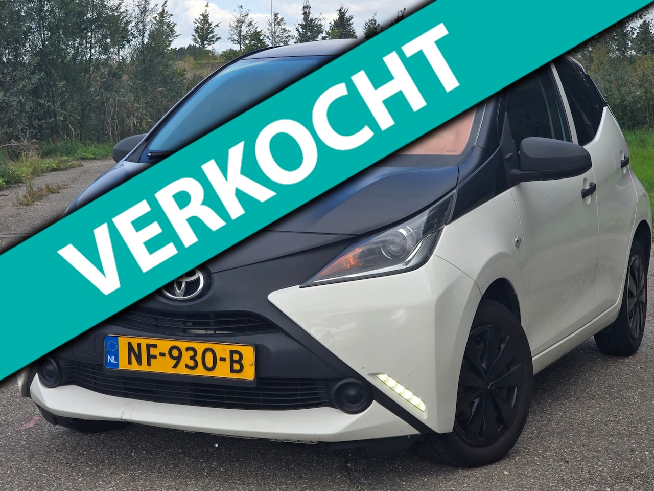 Toyota Aygo - EINDEJAARSACTIE Carplay I Camera-Achter | Airco | 5DRS |Cameleon Tint I - AutoWereld.nl