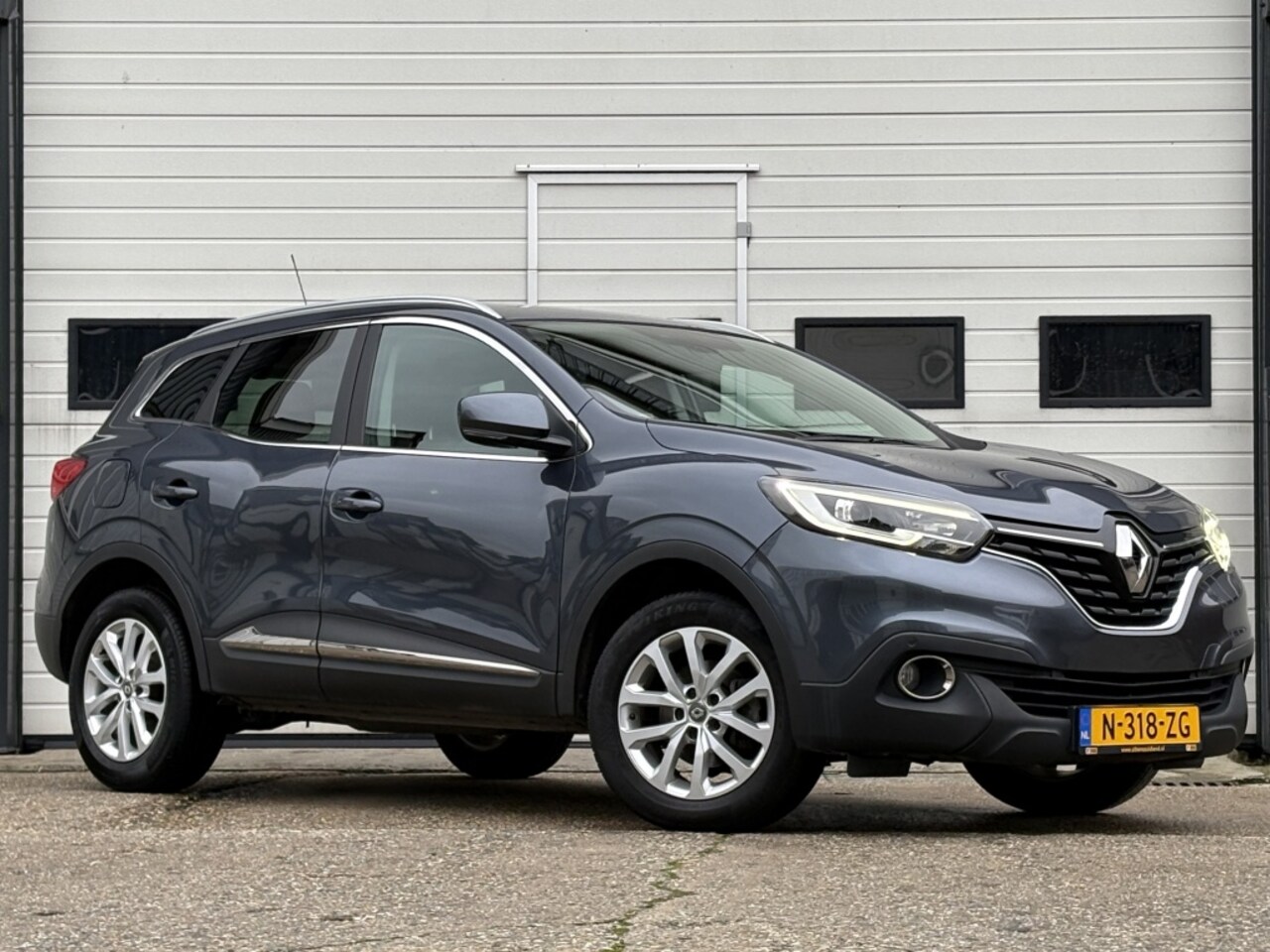 Renault Kadjar - 1.2 TCe Intens Automaat | Navi | Climate | Camera | Net binnen! - AutoWereld.nl