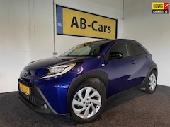 Toyota Aygo X - 1.0 VVT-i MT First met lichtmetalen velgen