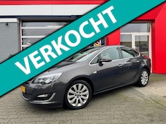 Opel Astra - 1.4 Turbo Cosmo