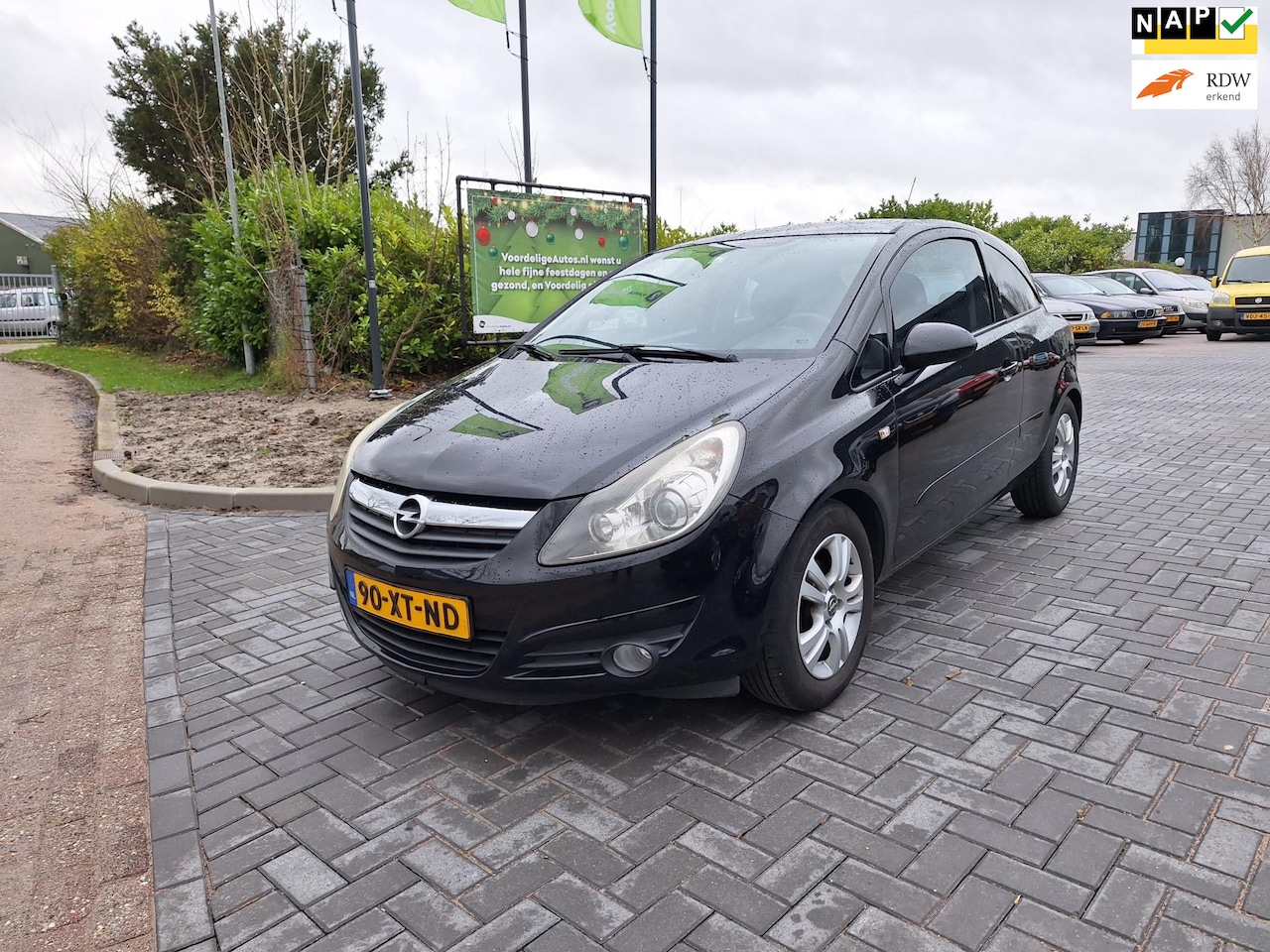 Opel Corsa - 1.4-16V Sport 1.4-16V Sport - AutoWereld.nl