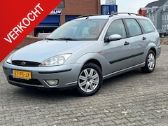 Ford Focus Wagon - 1.6-16V Futura, trekhaak, leder, ECC, nieuwe APK