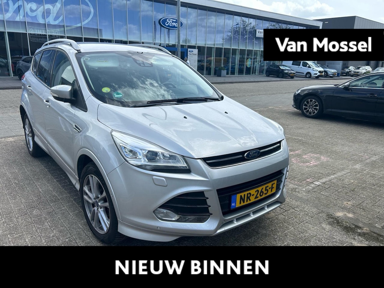 Ford Kuga - 2.0 TDCI Titanium Plus 4WD 2.0 TDCI Titanium Plus 4WD - AutoWereld.nl