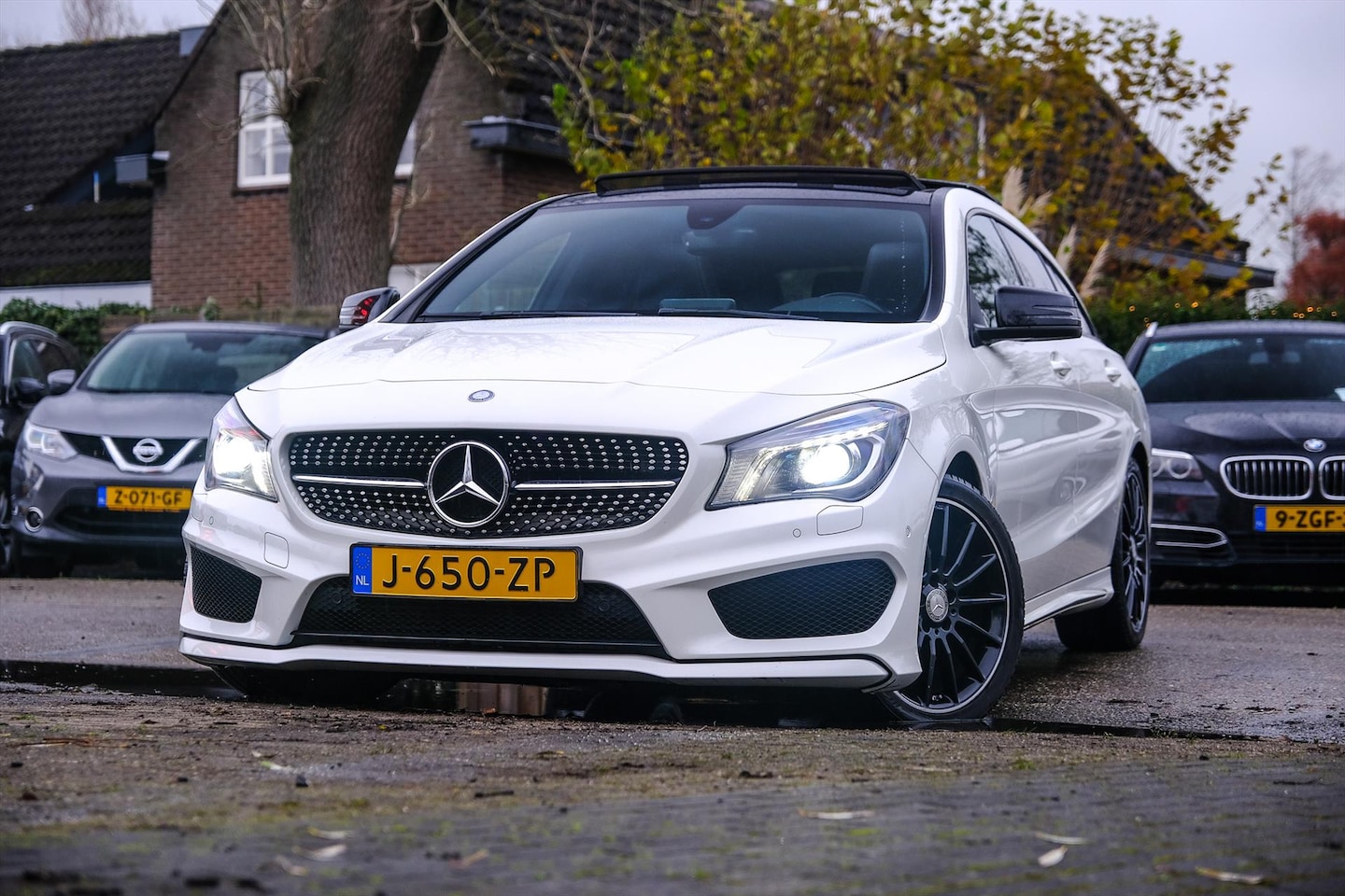 Mercedes-Benz CLA-Klasse - 180 122pk 7G-DCT panoramadak bovag- garantie rijklaar - AutoWereld.nl