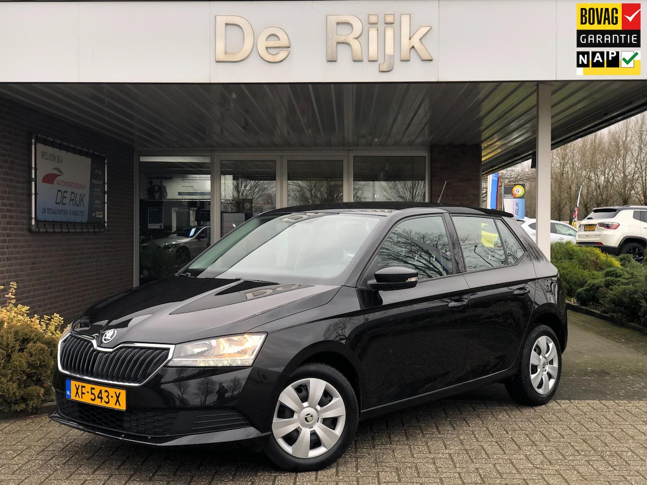 Skoda Fabia - 1.0 Active | Airco, Cruise, Carplay/Android, Trekhaak | Dealeronderhouden | NAP | - AutoWereld.nl