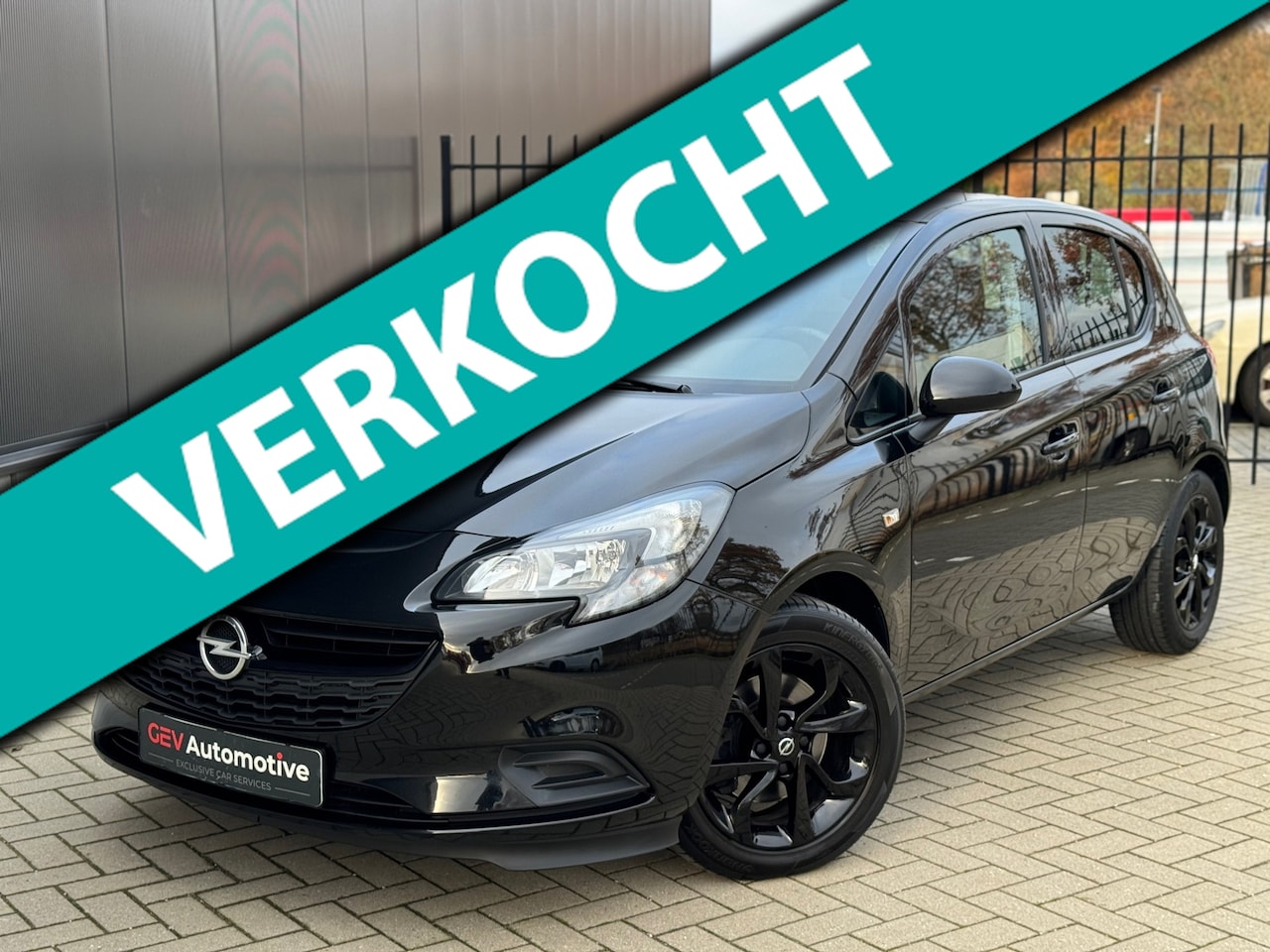 Opel Corsa - 1.0 Turbo Black Edition Cruise | Carplay | Line-assist - AutoWereld.nl