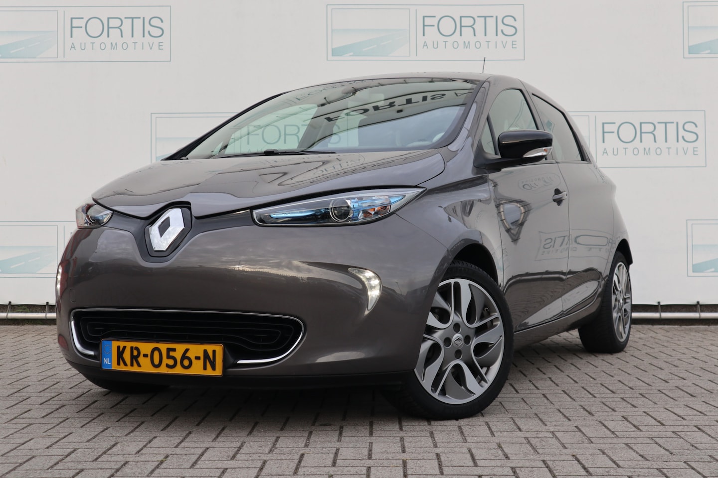 Renault Zoe - R240 Intens 22 kWh (ex Accu) NL AUTO | LEDER | CAMERA | BOSE | - AutoWereld.nl