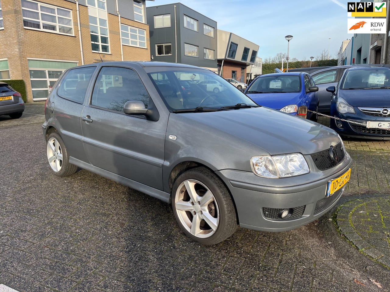 Volkswagen Polo - 1.4-16V Comfortline AUTOMAAT. - AutoWereld.nl