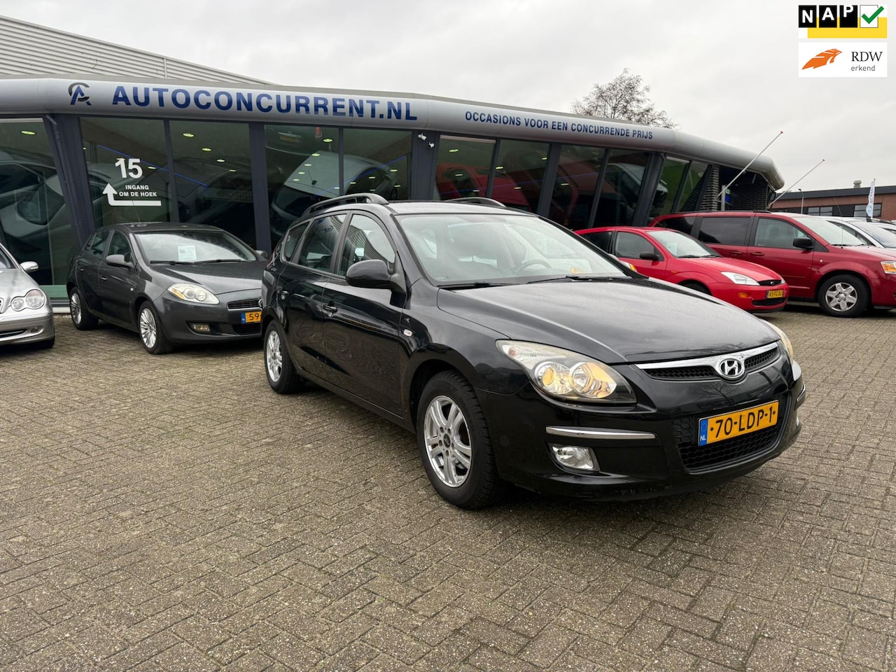 Hyundai i30 CW - 1.4i Blue Dynamic 1.4i Blue Dynamic, Airco, PDC, Trekhaak, Inruil mogelijk. - AutoWereld.nl