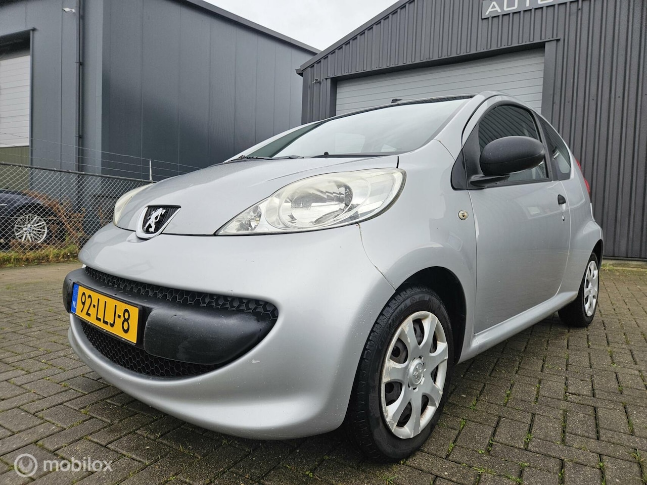 Peugeot 107 - 1.0-12V XS Urban Move APK 12/2025 - AutoWereld.nl